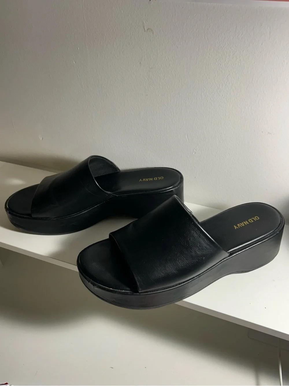 Old Navy Chunky Platform Sandals